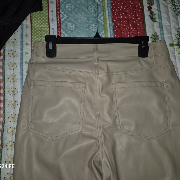 DKNY Soft Leather Cream Women's Pants. - Picture 6 of 11